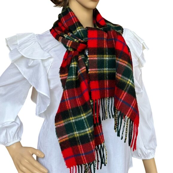Royal Highland Tartan Wool Scarf 54 inches Fringe 3 in Made in Scotland Vintage - Picture 2 of 9